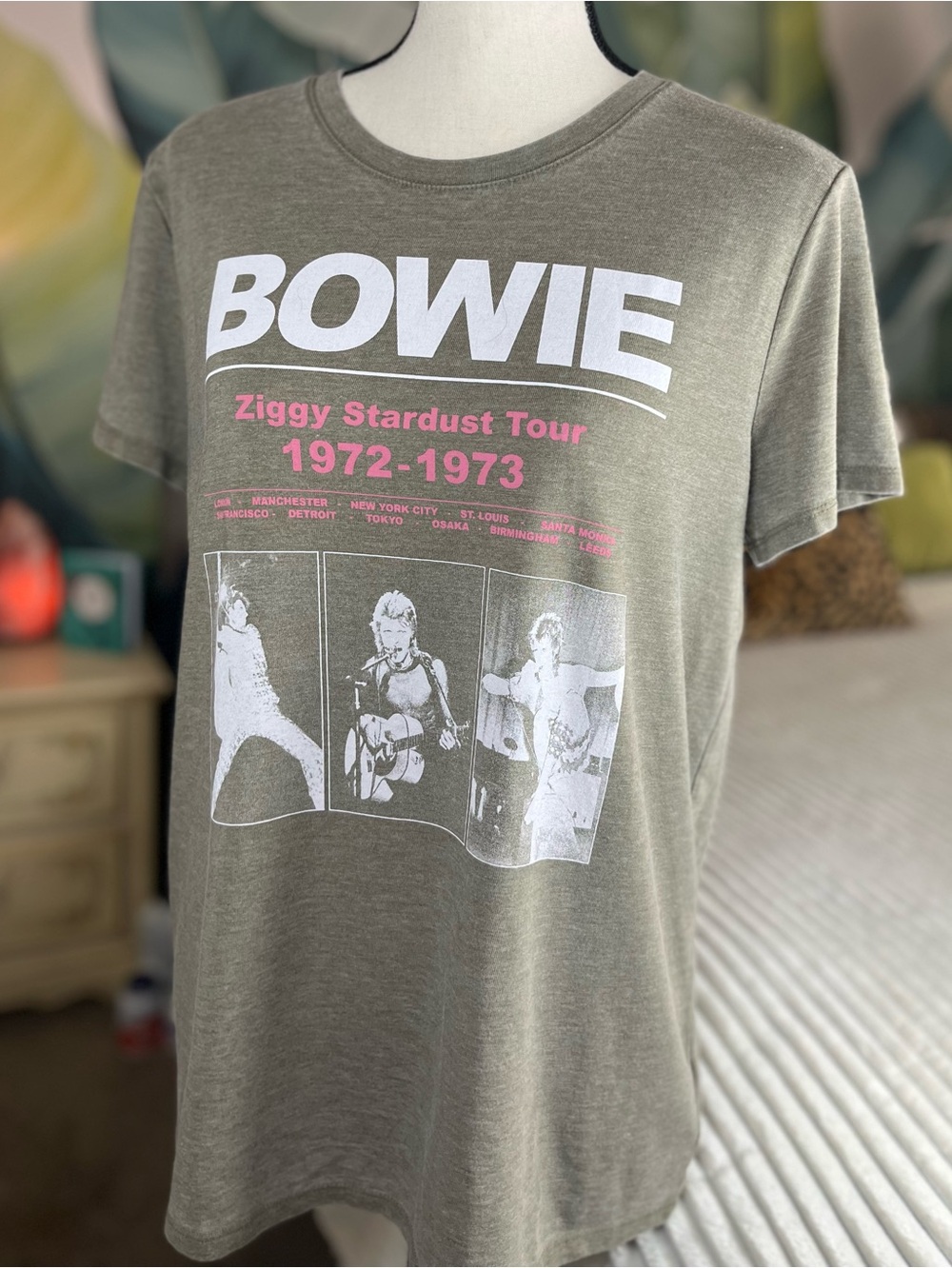 Lucky Brand Olive Green Grey Bowie Ziggy Stardust Tour Tee Size Large NWOT - Picture 4 of 14